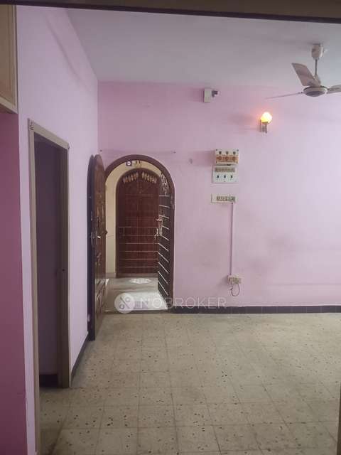 2 BHK Flat In Jyothi Flats For Sale  In West Mambalam
