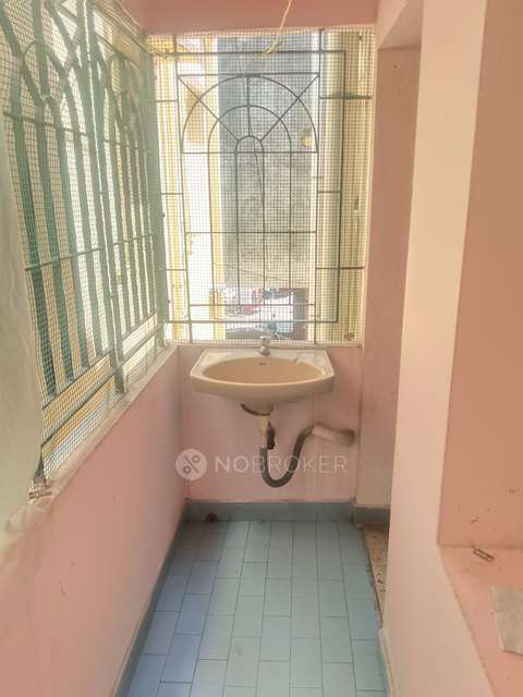 2 BHK Flat In Jyothi Flats For Sale  In West Mambalam