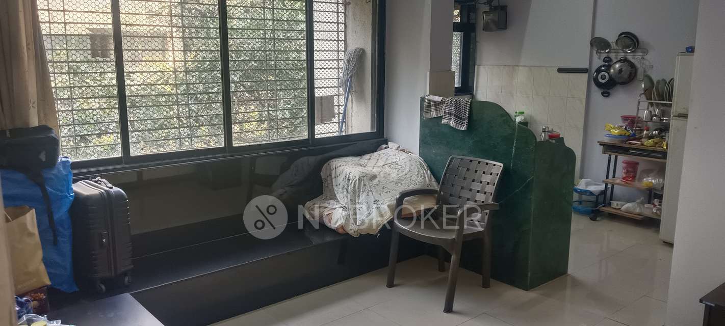 1 BHK Flat For Sale  In Dadar West