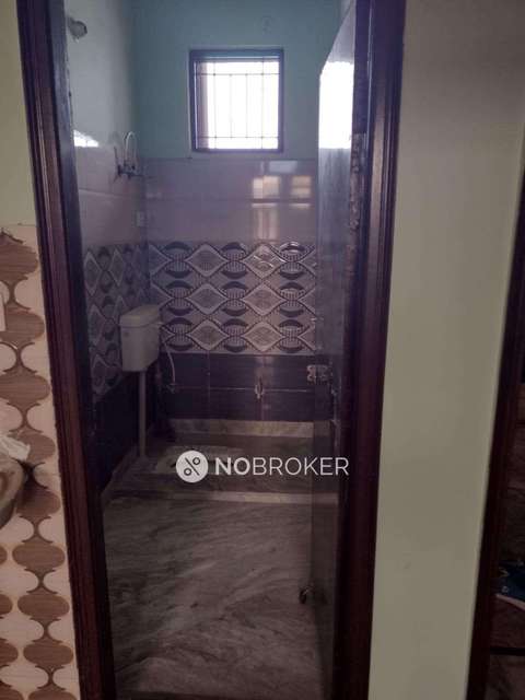 2 BHK Flat In Balaji Enclave For Sale  In Govindpuram