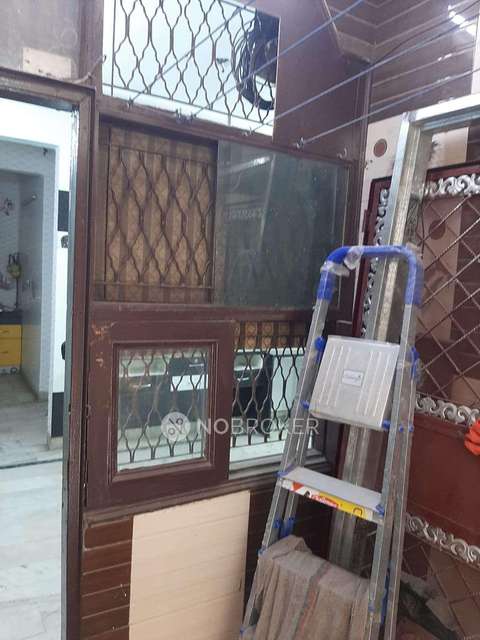 1 BHK Flat In Standalone Building  For Sale  In Hari Nagar