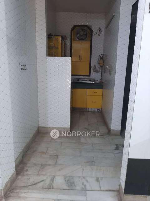 1 BHK Flat In Standalone Building  For Sale  In Hari Nagar