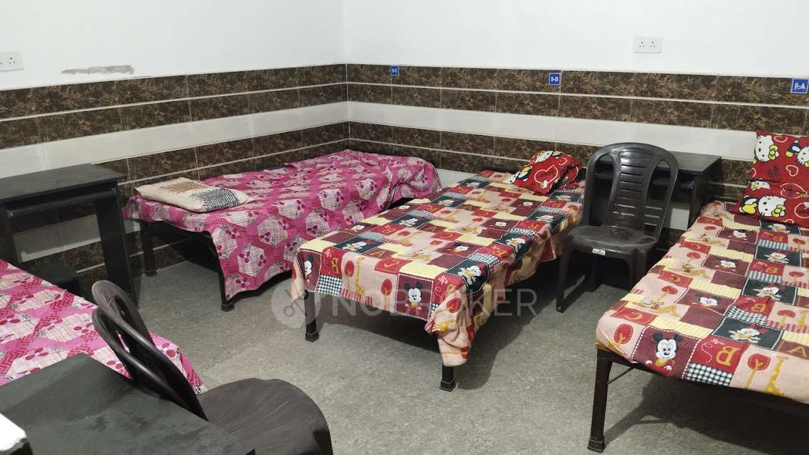 PG for Boys in Tugalpur 