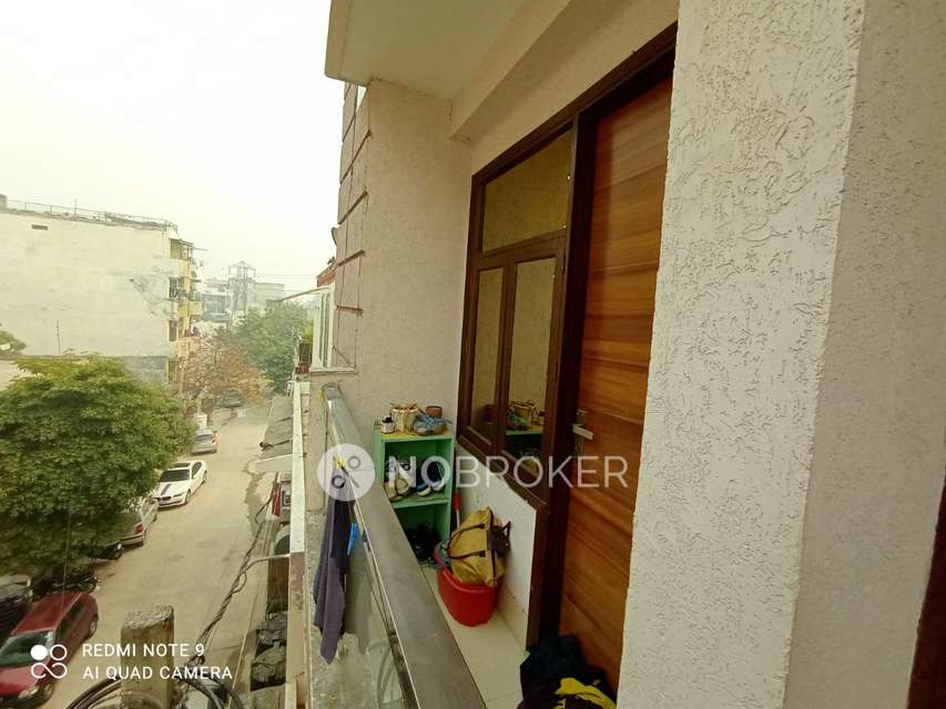 2 BHK Flat In Freedom Fighters Enclave For Sale  In Sainik Farm