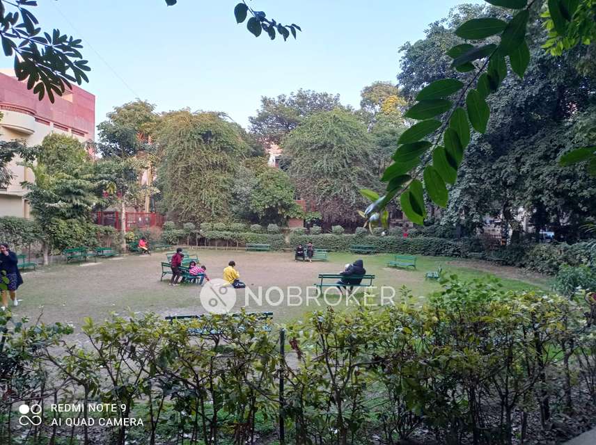 2 BHK Flat In Freedom Fighters Enclave For Sale  In Sainik Farm