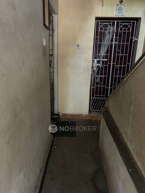 1 BHK Flat In Eswari Priya Apartment For Sale  In West Mambalam