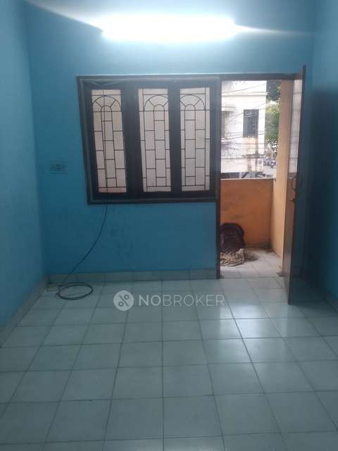 1 BHK Flat In Eswari Priya Apartment For Sale  In West Mambalam