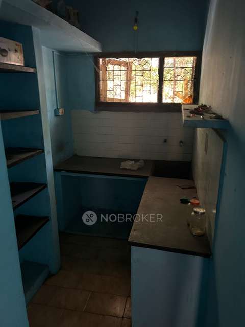 1 BHK Flat In Eswari Priya Apartment For Sale  In West Mambalam