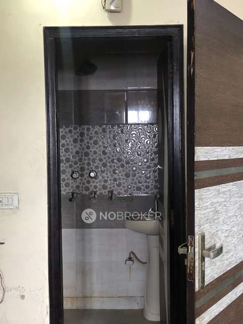 3 BHK Flat In  Jivan Park, For Sale  In Rani Bagh