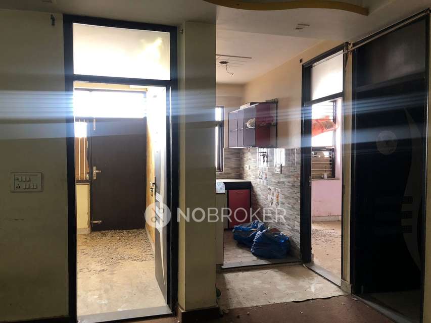 3 BHK Flat In  Jivan Park, For Sale  In Rani Bagh