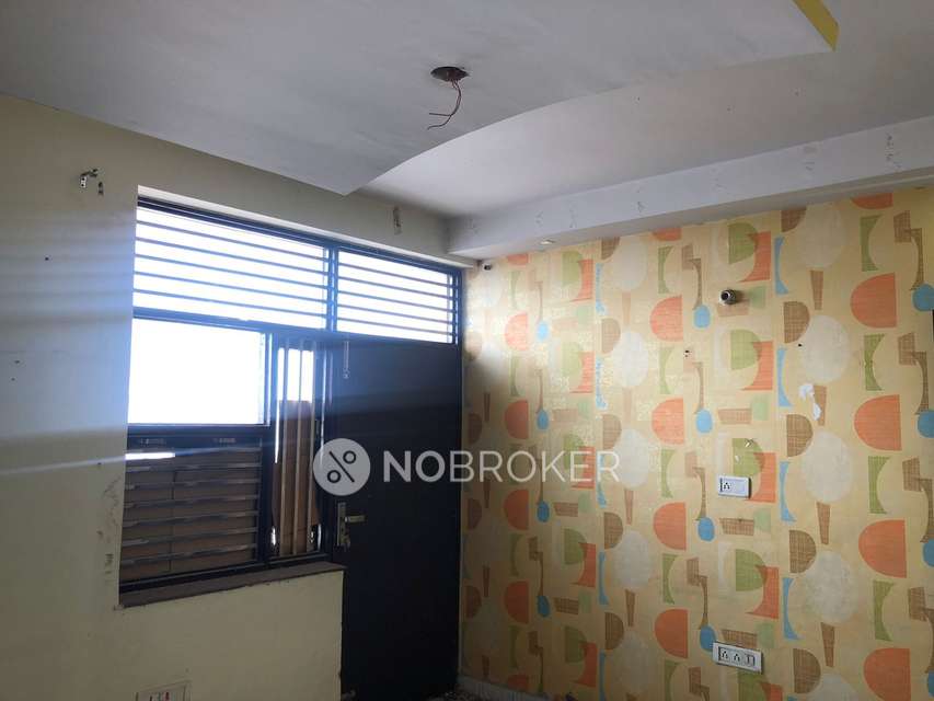 3 BHK Flat In  Jivan Park, For Sale  In Rani Bagh