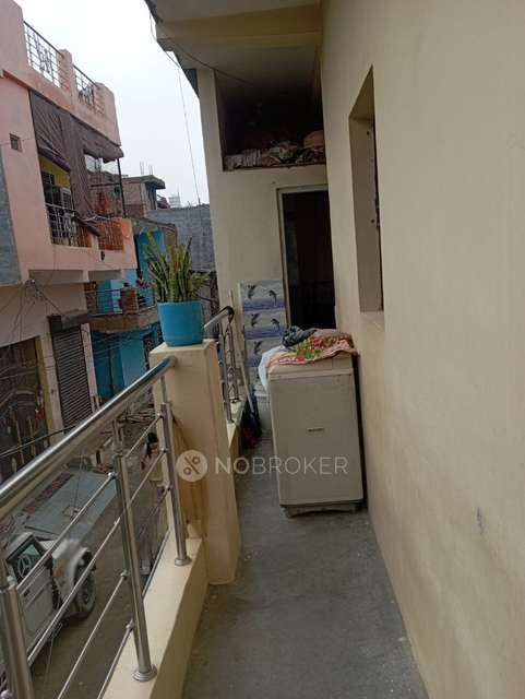 2 BHK Flat In Atar Singh Colony For Sale  In Sector 63