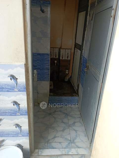 2 BHK Flat In Atar Singh Colony For Sale  In Sector 63