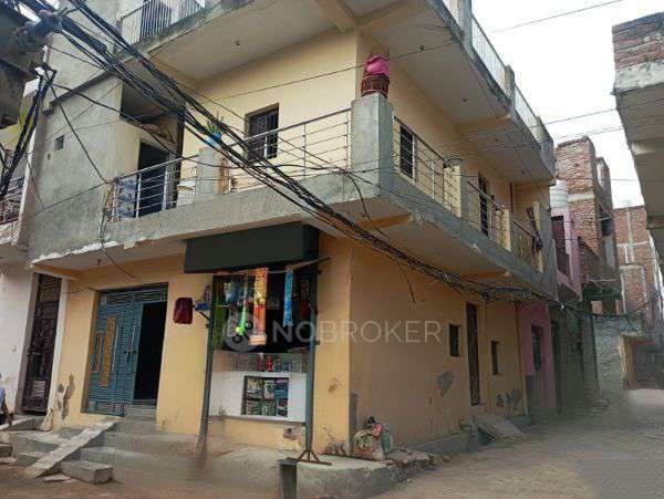 2 BHK Flat In Atar Singh Colony For Sale  In Sector 63