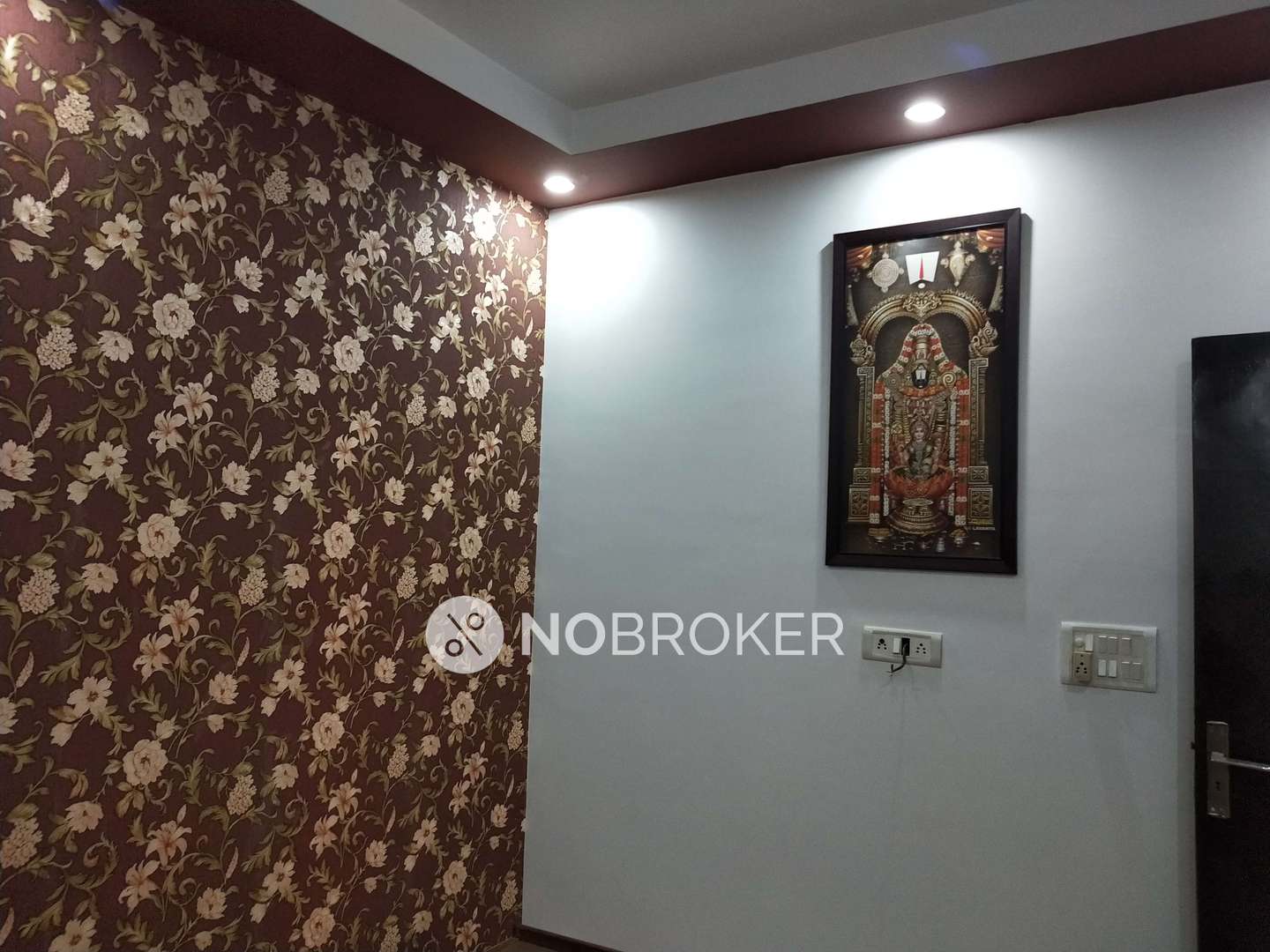 Independent House Laxmi Nagar Rent WITHOUT BROKERAGE Fully furnished