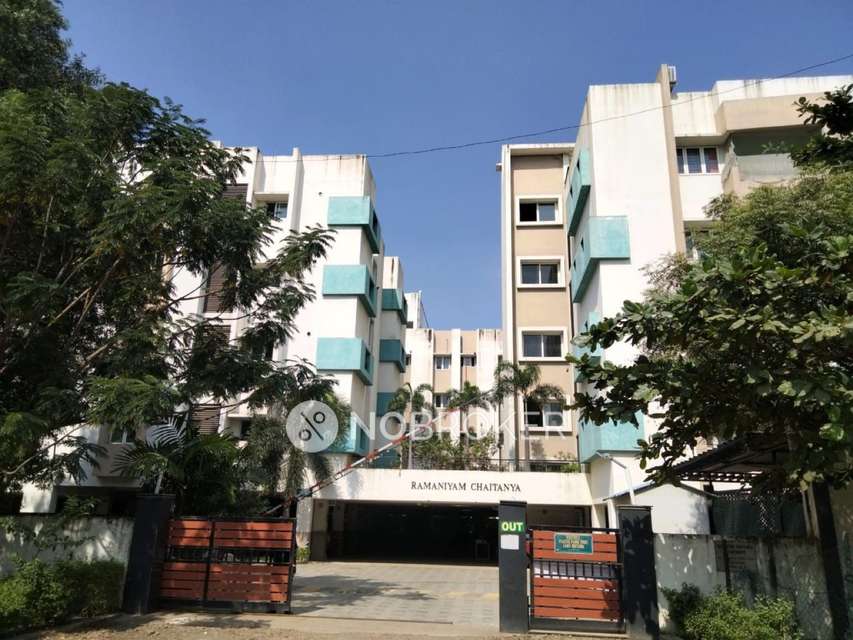 2 BHK Flat In Ramaniyam Chaitanya For Sale  In Nerkundram