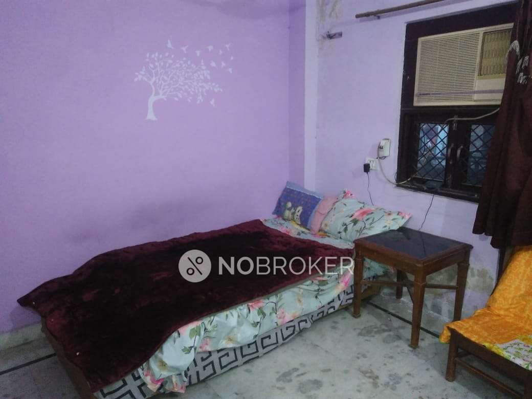 standalone building Malka Ganj Rent WITHOUT BROKERAGE Semifurnished