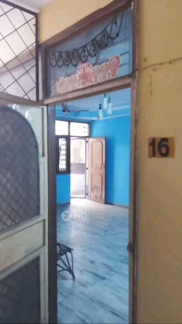 2 BHK Flat In Metro Plaza Appartment  For Sale  In Loni Bhopura Rd