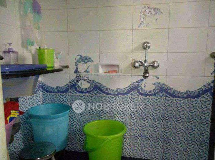 2 BHK Flat In Sai Adarsh Co Operative Society For Sale  In Borivali West