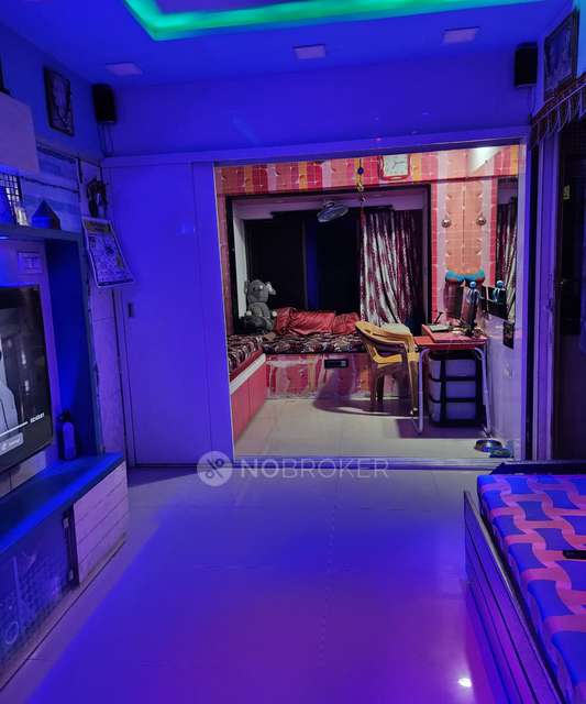 1 BHK Flat In Urvashi Chs For Sale  In Malad East