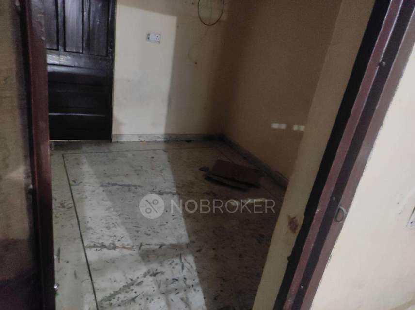 2 BHK Flat For Sale  In Pitampura