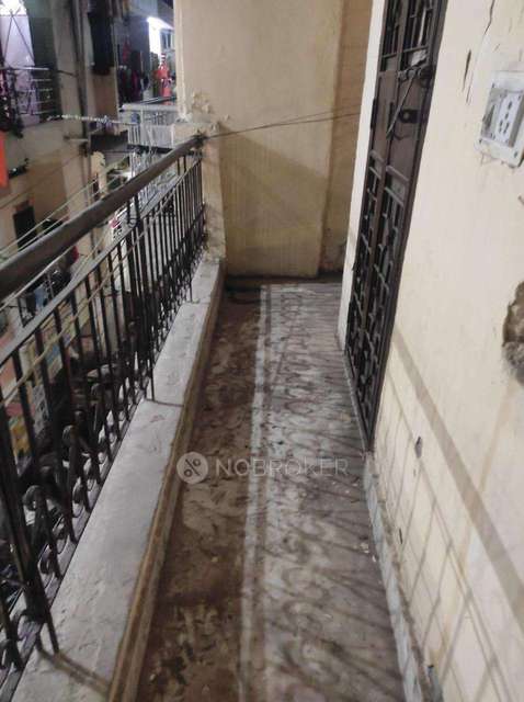 2 BHK Flat For Sale  In Pitampura