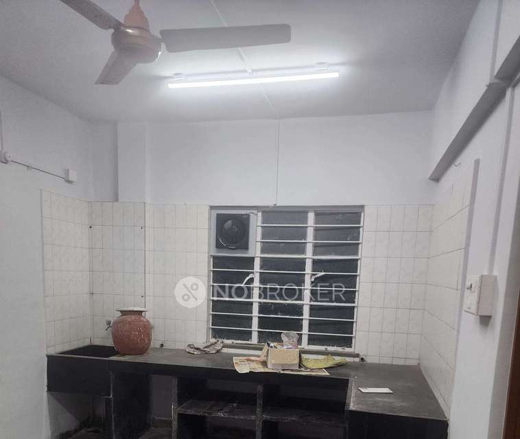 2 BHK Flat In Amita Shree Apartment for Rent  In Kothrud