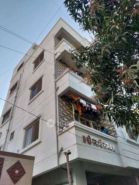 Shared Room for Female In 1 BHK  In Kharadi