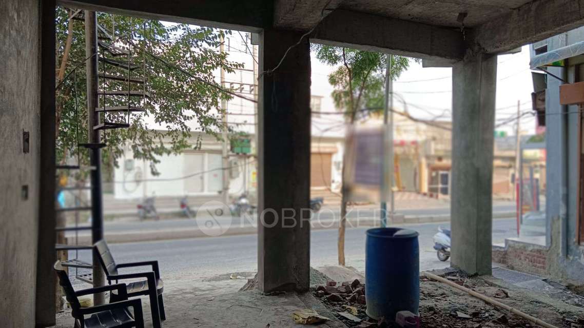 Showroom in Bahadurgarh, Delhi for Rent 