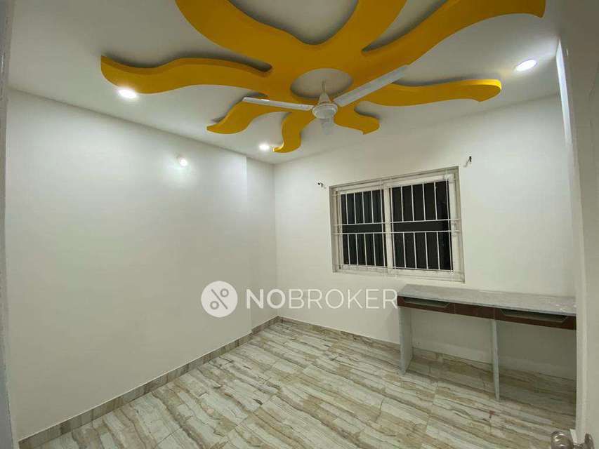 3 BHK Flat In Ssv Building For Sale  In Rk Hegde Nagar