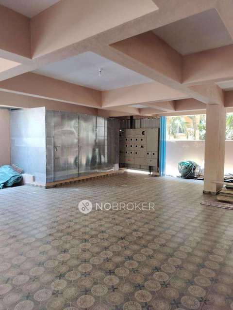 4+ BHK Flat For Sale  In Devinagar