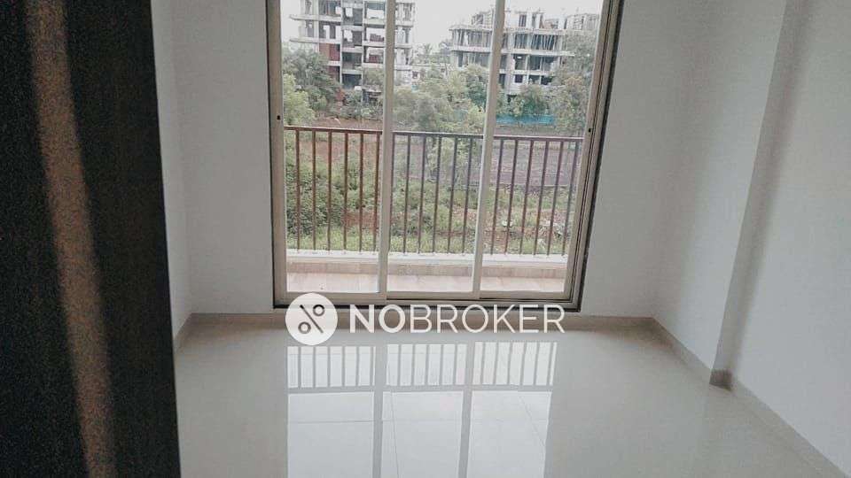 2 BHK Flat In Shreeji Nisarg For Sale  In Eranjad