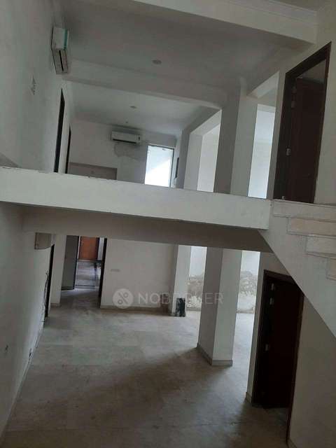 4 BHK House For Sale  In Sector 45