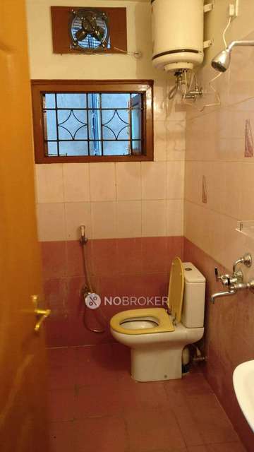 2 BHK Flat In Aashritha Meadows For Sale  In Manikonda 