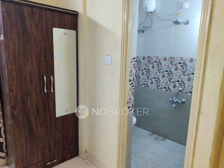 2 BHK Flat In Pawar Enclave, Hadapsar for Rent  In Hadapsar