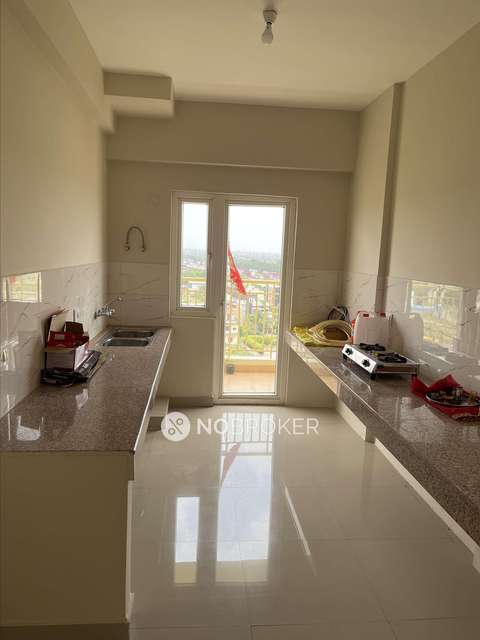 2 BHK Flat In Paramount Golf Foreste For Sale  In Surajpur