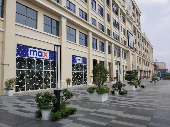 Shop for Rent in Spectrum Metro Sec 75 Noida, noida for Rs. 18000 Per