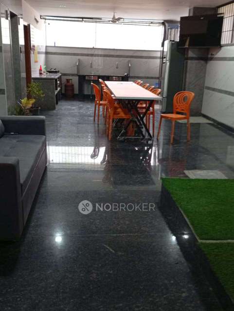 PG for Girls in Brookefield