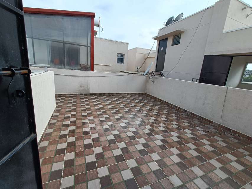 4 BHK Flat In Linea Sunflower For Sale  In Kengeri