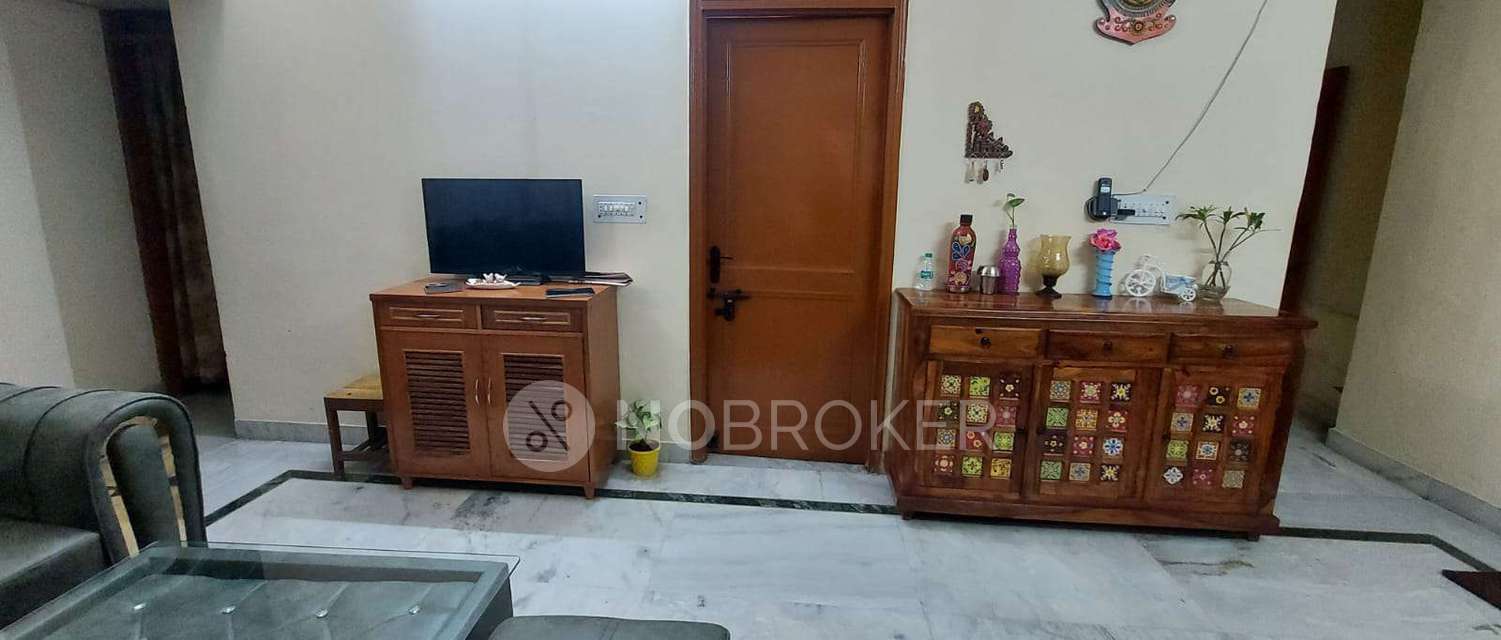 PG for Girls in Safdarjung Enclave