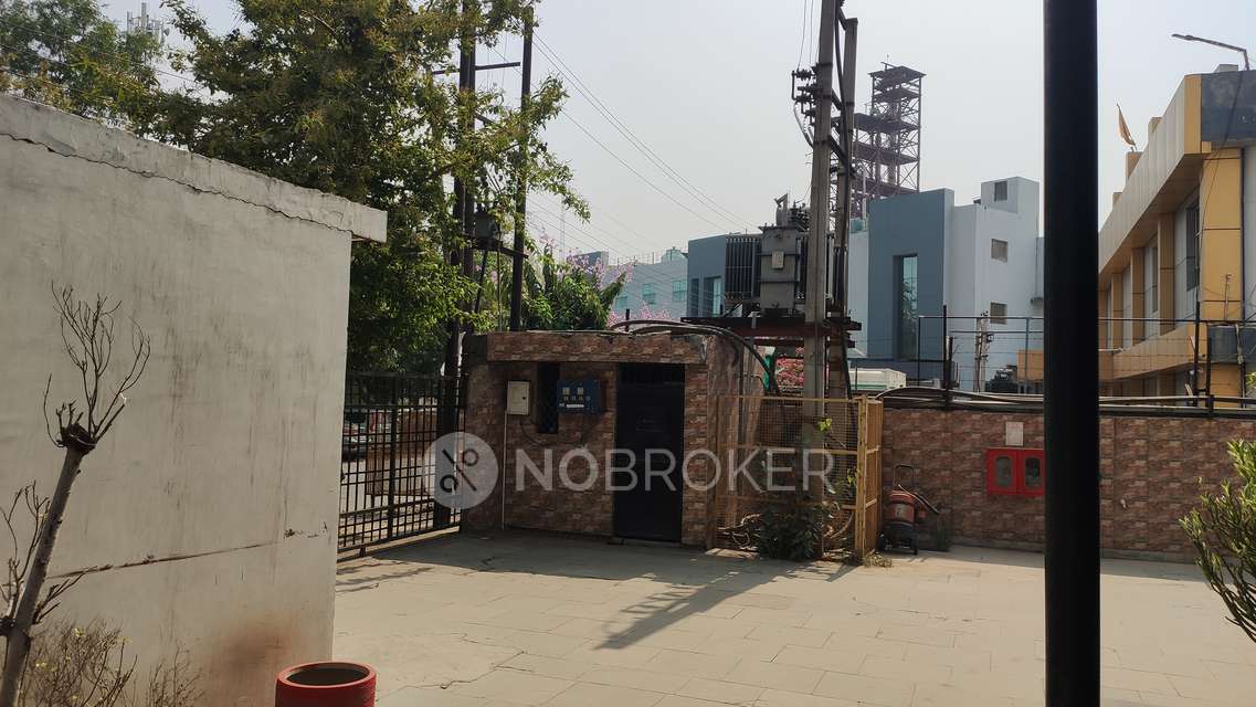 Industrial Building in Sector 80, Noida for Rent 