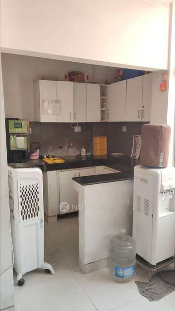 Industrial Building in Sector 80, Noida for Rent 