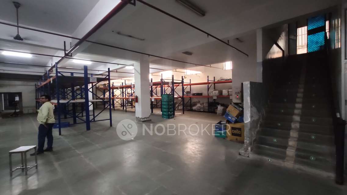 Industrial Building in Sector 80, Noida for Rent 