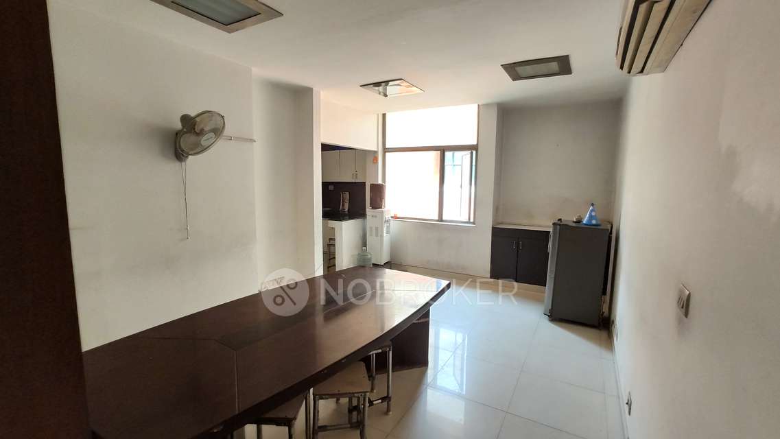 Industrial Building in Sector 80, Noida for Rent 