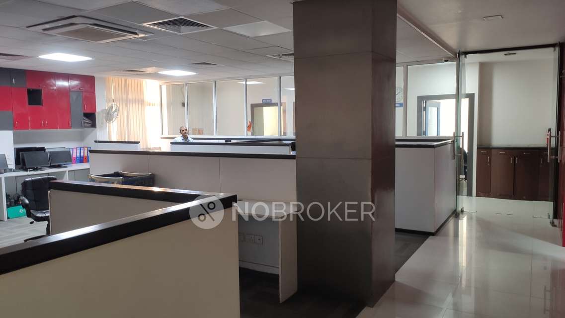 Industrial Building in Sector 80, Noida for Rent 