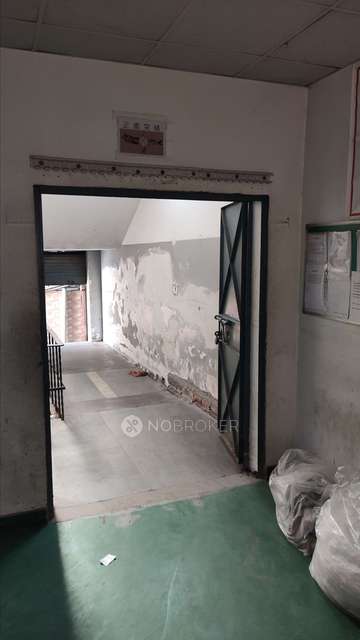 Industrial Building in Sector 80, Noida for Rent 