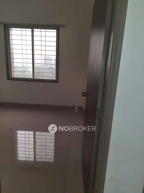 2 BHK Flat In Indraprabha Society For Sale  In Vikas Nagar