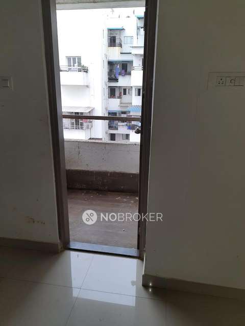 2 BHK Flat In Indraprabha Society For Sale  In Vikas Nagar