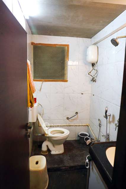 2 BHK Flat In Riddhisiddhi Co Op Housing Society For Sale  In Sion