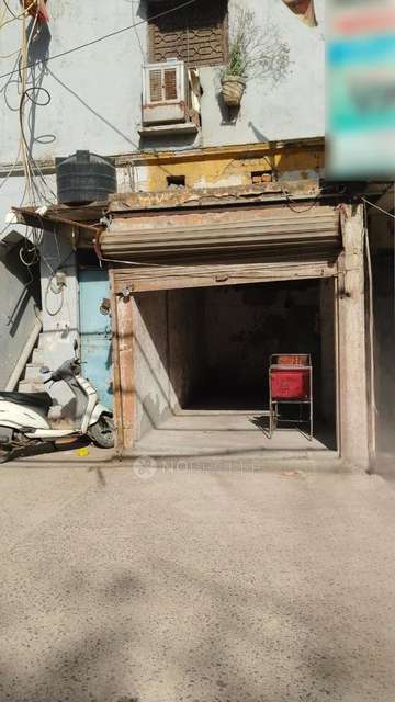 Shop in Motia Khan Paharganj New Delhi-110055, Delhi for Rent 